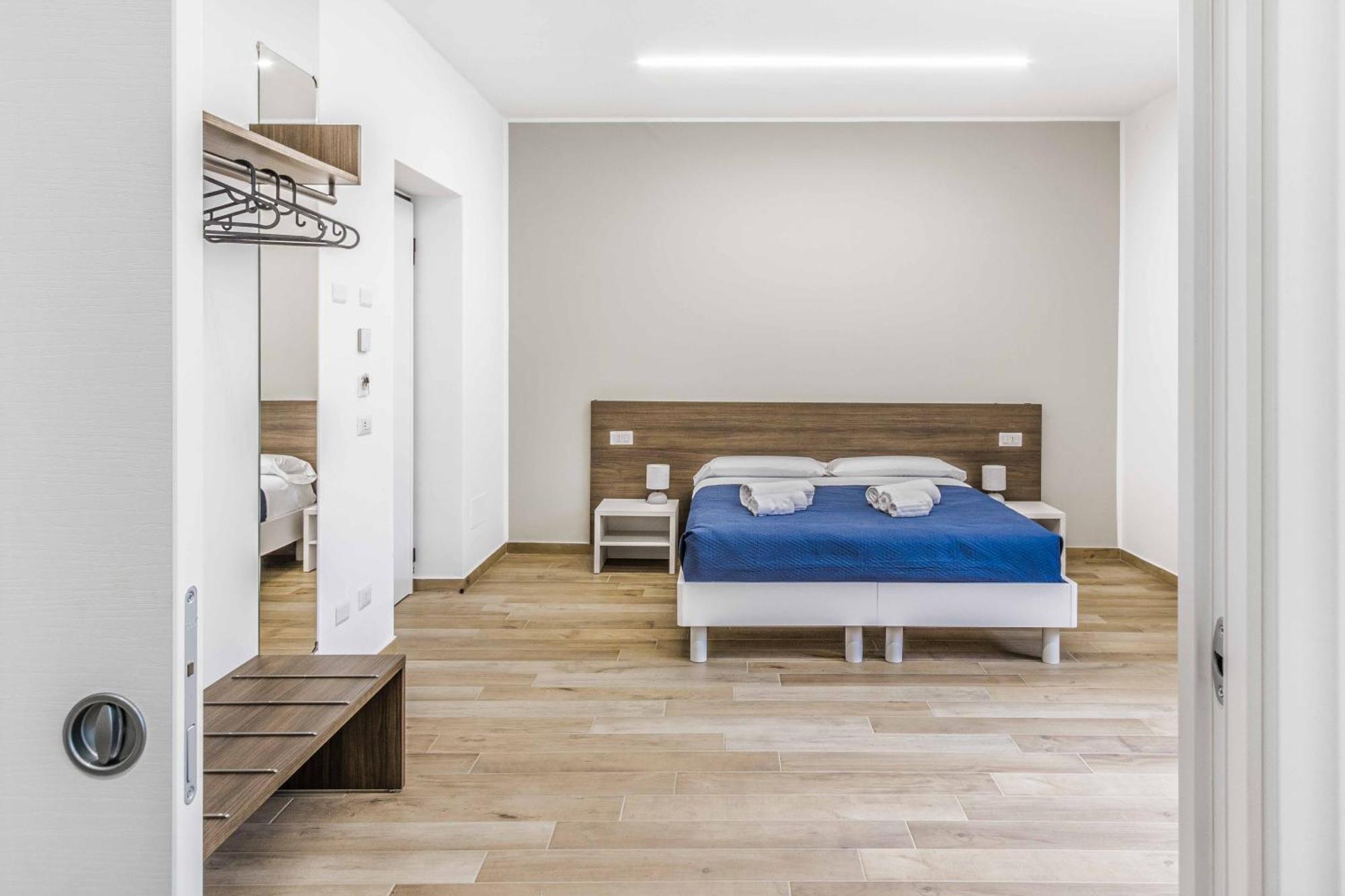 La Perla Rooms Saronno Exterior photo