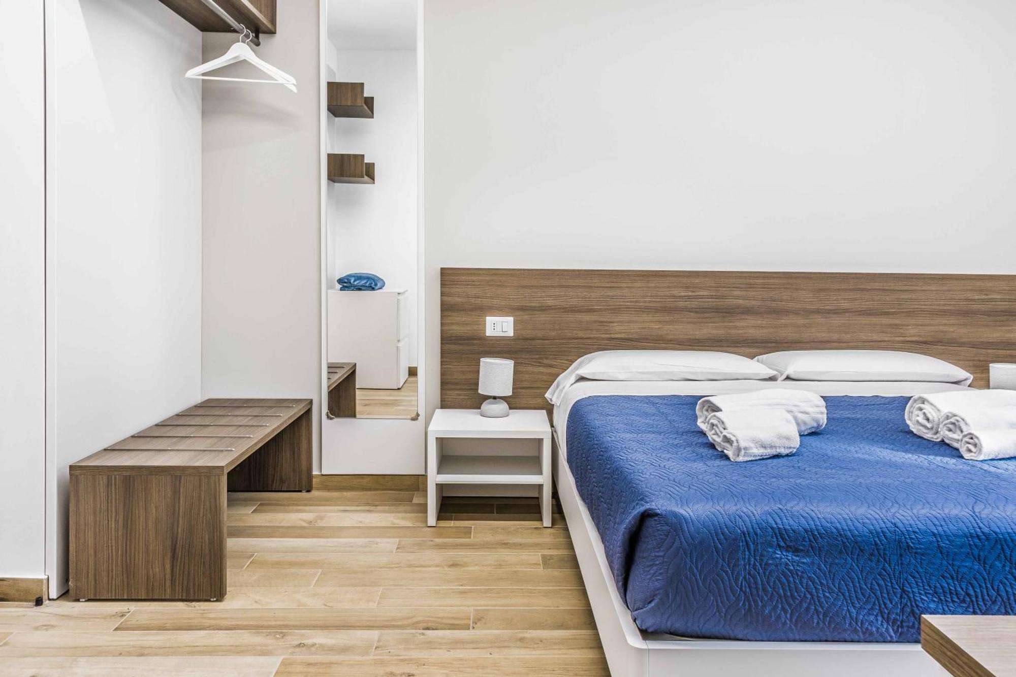 La Perla Rooms Saronno Exterior photo